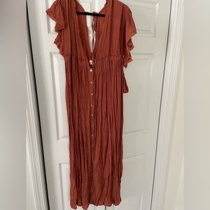 Vici maxi dress size small